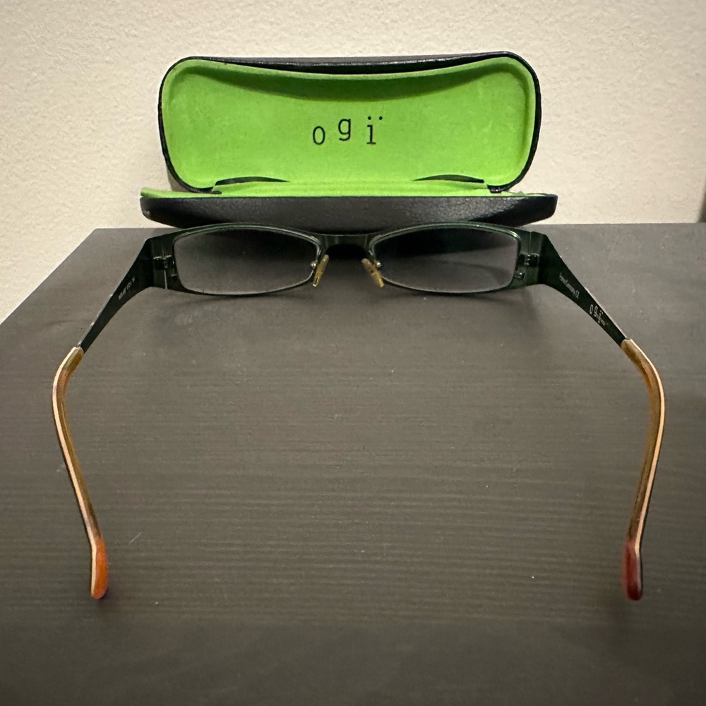 Used OGI frames. In good condition.